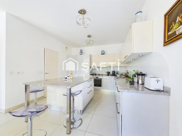 GARCHES- Buzenval - Domaine le Cottage appartement 5 pièces 126m2 avec jardin