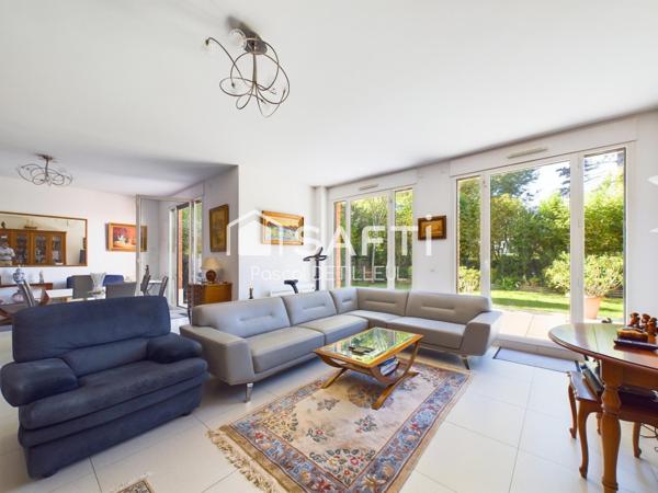GARCHES- Buzenval - Domaine le Cottage appartement 5 pièces 126m2 avec jardin