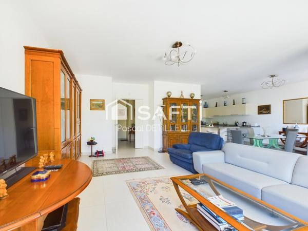 GARCHES- Buzenval - Domaine le Cottage appartement 5 pièces 126m2 avec jardin