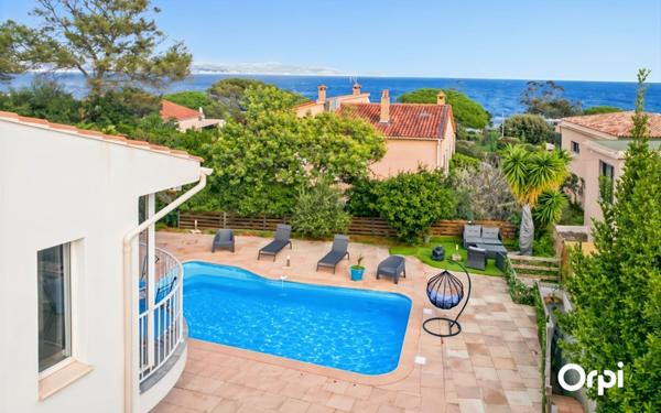 Maison à vendre    4 pièces • 167 m2 Les Issambres - Roquebrune-sur-Argens