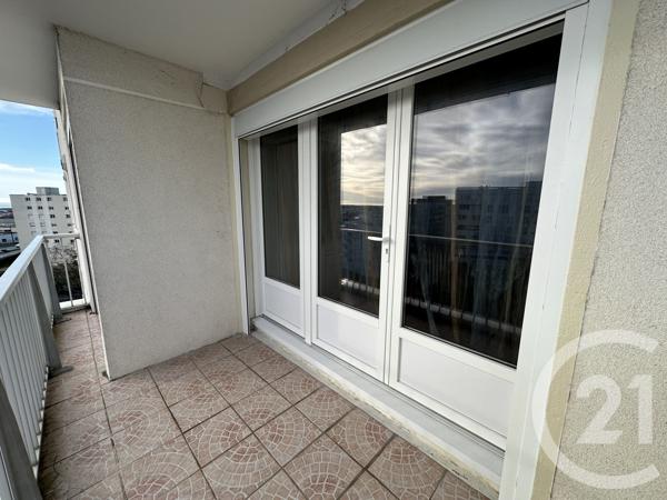 Appartement F2 à vendre  2 pièces - 52,66 m 2   ROYAN  - 17