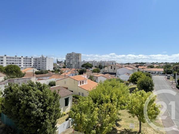 Appartement F2 à vendre  2 pièces - 52,66 m 2   ROYAN  - 17