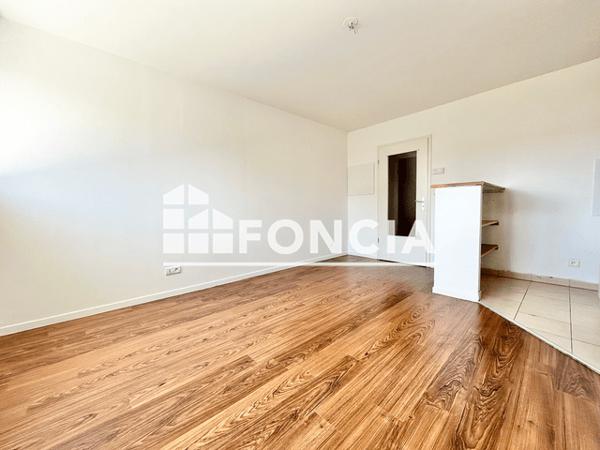 Location Appartement 2 pièces 34.34 m² - 11 RUE DU PRE GONDE Metz 57070