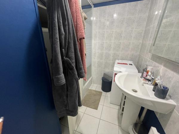 Location                                                      Appartement
                        
                     3 pièces                      54 m2                     à Saint-Quentin