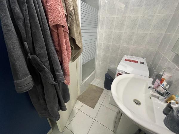 Location                                                      Appartement
                        
                     3 pièces                      54 m2                     à Saint-Quentin