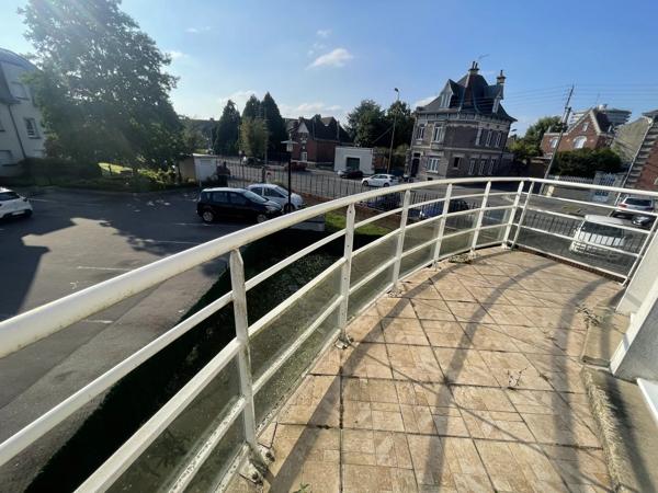 Location                                                      Appartement
                        
                     3 pièces                      54 m2                     à Saint-Quentin