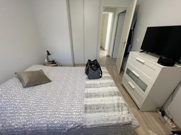 Location                                                      Appartement
                        
                     3 pièces                      54 m2                     à Saint-Quentin