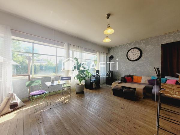 Maison à rénover en partie - Commodités à pied