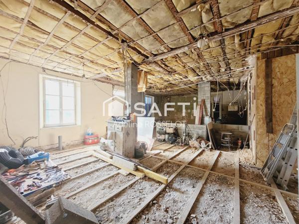 Maison à rénover en partie - Commodités à pied