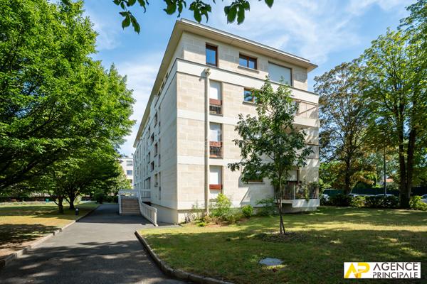Appartement Maisons Laffitte 4 pièce(s) 81m2 470 000 € **  - Référence  4719