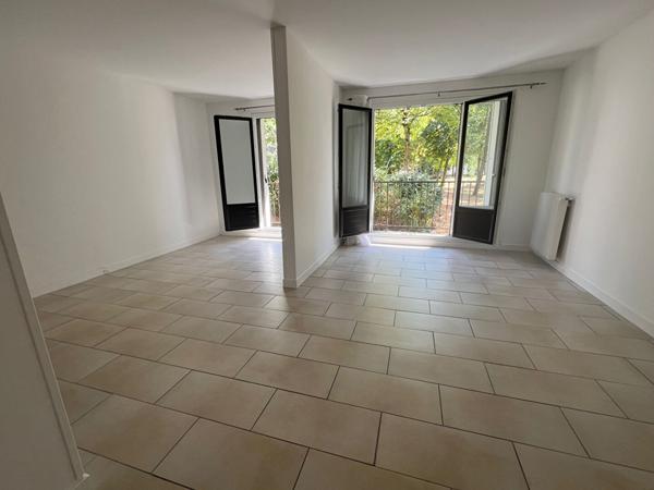 Appartement sur la commune de L Isle Adam de 77 m2 lumiere traversante