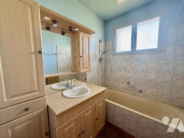 Pavillon 7 pièces 125m² avec 5 chambres et sous-sol total