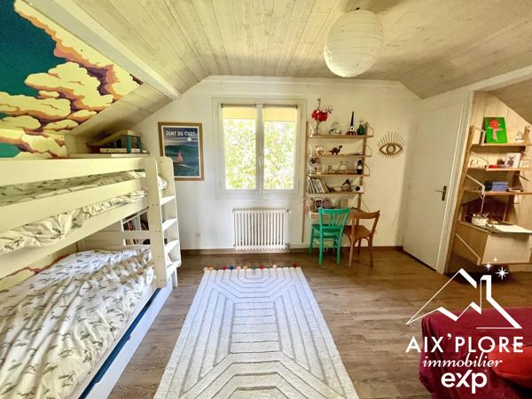 Coup de cœur à Tresserve : magnifique maison individuelle 4 pièces, sur terrain plat d'exception constructible de 2 288 m², accès lac à pied