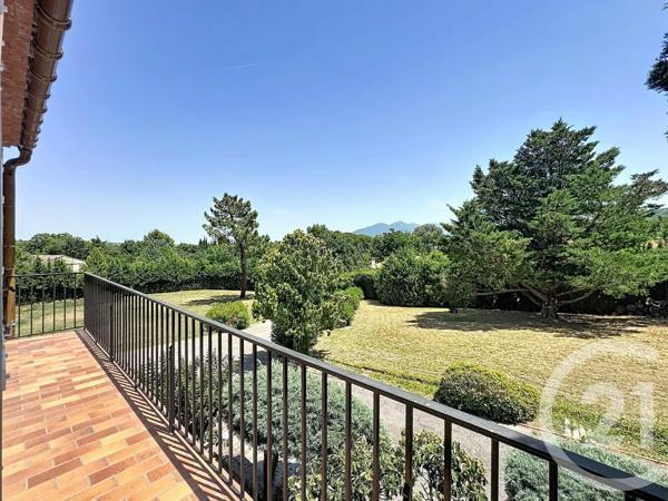 Maison à vendre  5 pièces - 145 m 2   CERET  - 66