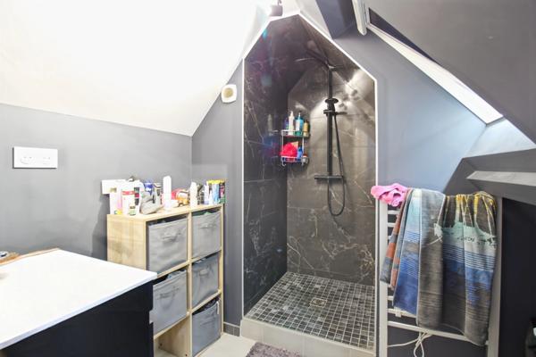 Maison familiale rénovée de 135 m² – 6 pièces – Quartier Justice-Bourguignons à Ézanville (95460)