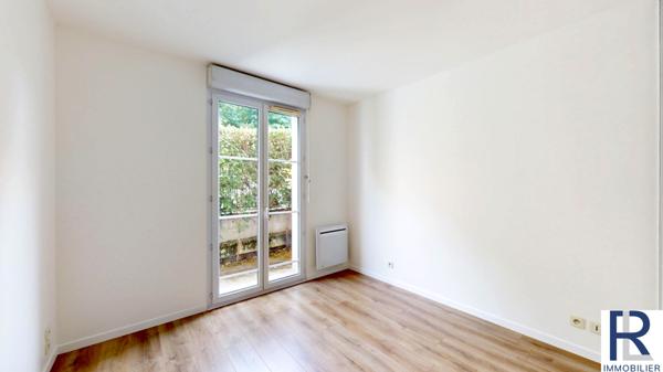 Le Plessis-Robinson (92350) Le Plessis-Robinson Coeur de Ville, Bel appartement de 3 pièces 71 m2 avec balcon parking boxé et cave