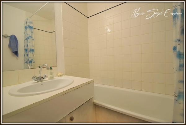 Appartement à vendre 2 pièces de 36 m² environ SOUSTONS (40) vue du lac marin avec terrasse