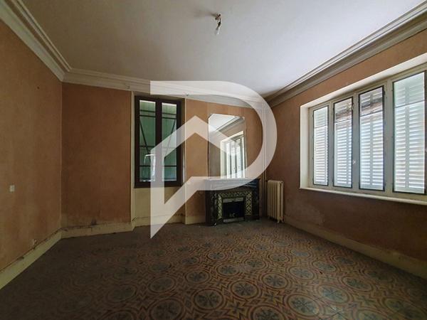 Maison 12 pièces 276 m2