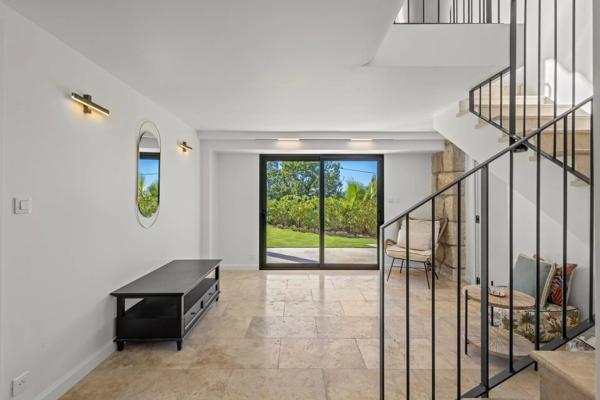 Magnifique villa traditionnelle entièrement rénovée à Mougins