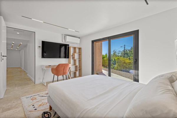 Magnifique villa traditionnelle entièrement rénovée à Mougins