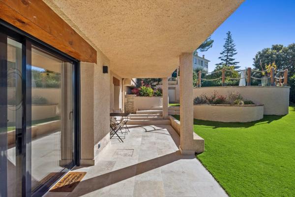 Magnifique villa traditionnelle entièrement rénovée à Mougins