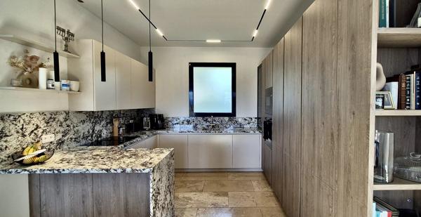 Magnifique villa traditionnelle entièrement rénovée à Mougins