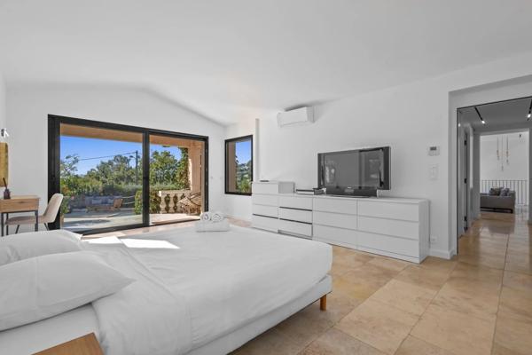 Magnifique villa traditionnelle entièrement rénovée à Mougins