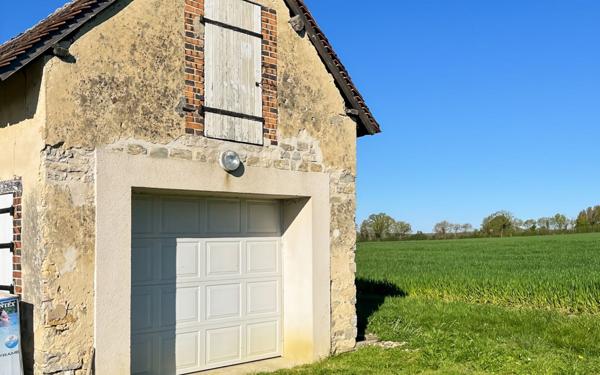 Maison à louer    5 pièces •  Cherré