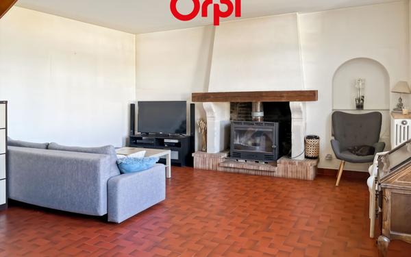 Maison à louer    5 pièces •  Cherré