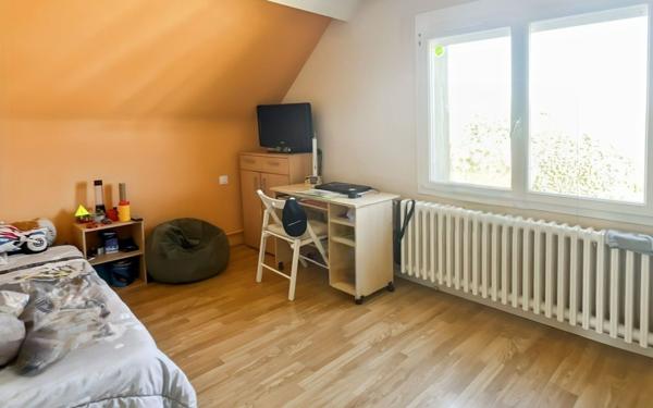 Maison à louer    5 pièces •  Cherré