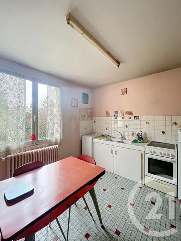 Maison à vendre  5 pièces - 77,68 m 2   CHAMALIERES  - 63