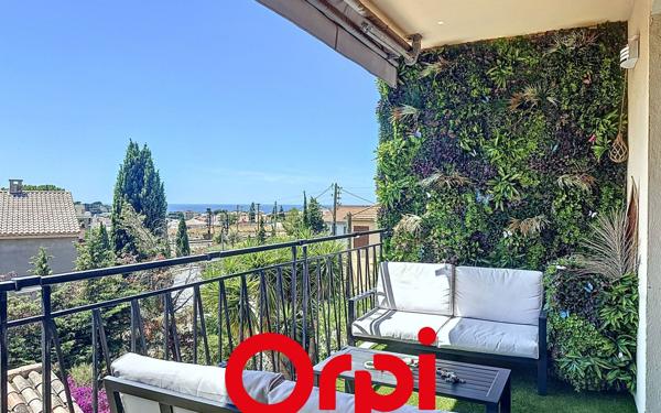 Appartement à vendre    3 pièces • 81,76 m2 Bandol