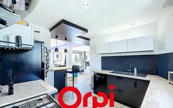 Appartement à vendre    3 pièces • 81,76 m2 Bandol