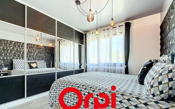 Appartement à vendre    3 pièces • 81,76 m2 Bandol