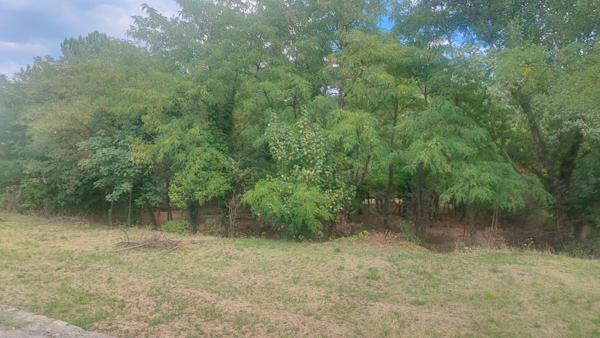 Joyeuse (07260) Terrain constructible pour promoteur ou investisseur