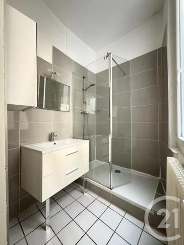 Appartement F3 à vendre  3 pièces - 43,27 m 2   LYON  - 69001