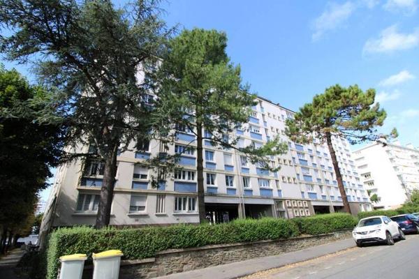 Appartement 2 pièces                                        - 44000 Nantes Réf : 11838