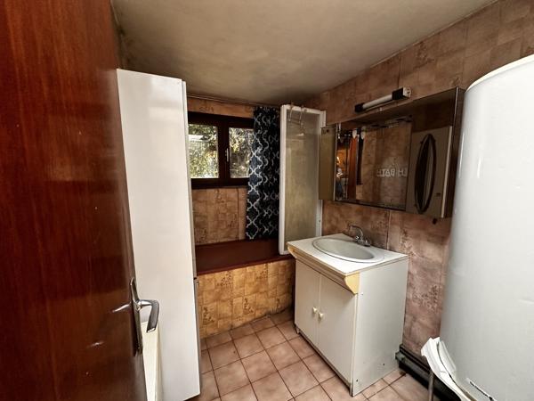 Douai (59500) Maison à rénover – Proche canal – Beau potentiel