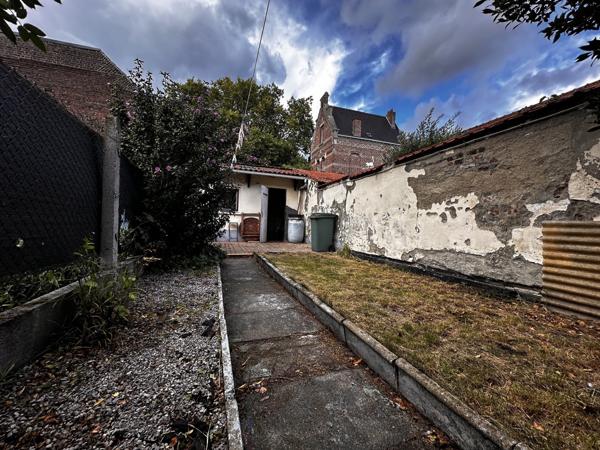 Douai (59500) Maison à rénover – Proche canal – Beau potentiel