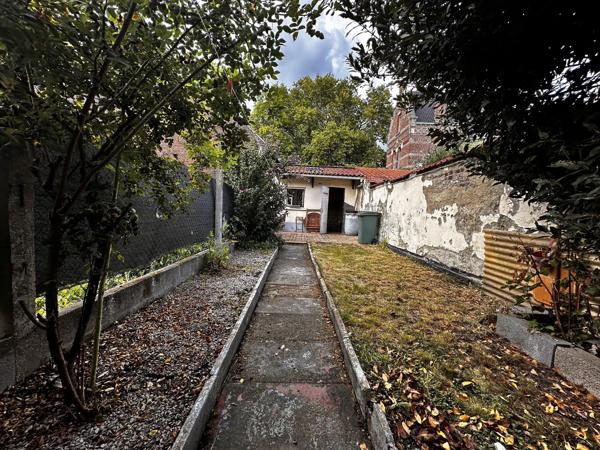 Douai (59500) Maison à rénover – Proche canal – Beau potentiel