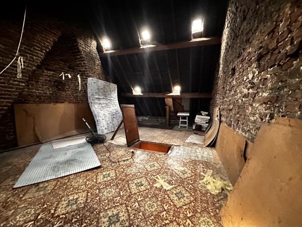 Douai (59500) Maison à rénover – Proche canal – Beau potentiel