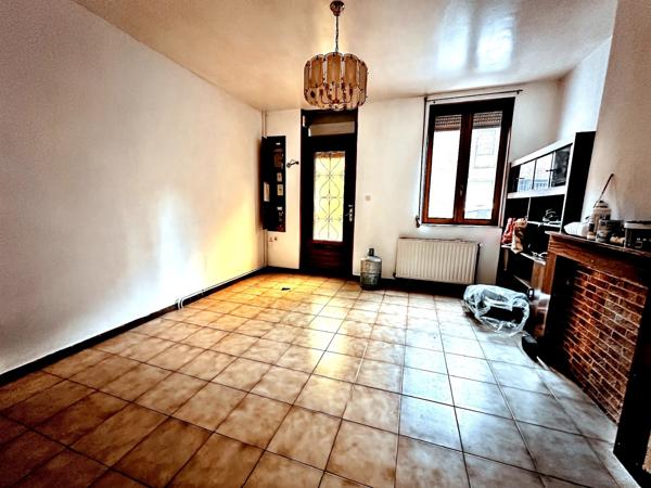 Douai (59500) Maison à rénover – Proche canal – Beau potentiel