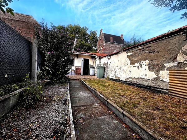Douai (59500) Maison à rénover – Proche canal – Beau potentiel