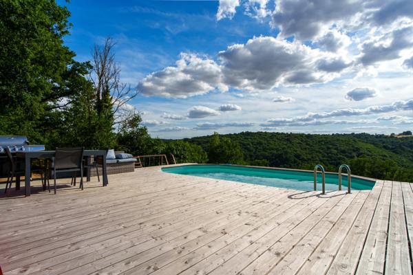 Maison
         6 pièces
        - 158 m² Exclusivité 314 500 € *