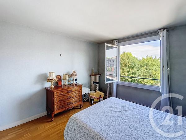 Appartement F3 à vendre  3 pièces - 71,67 m2 ST DENIS - 93