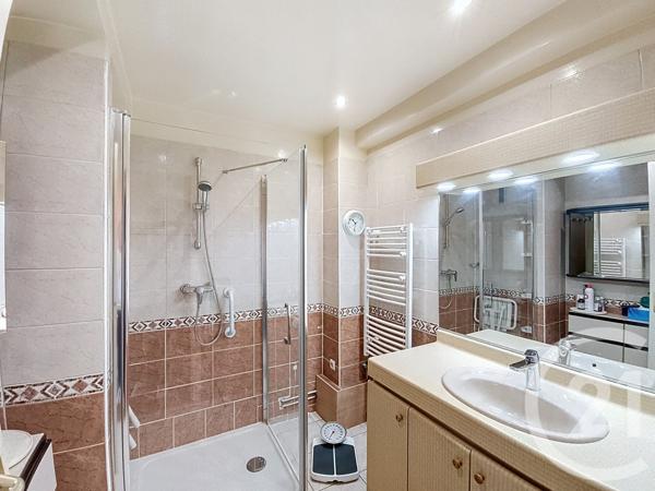 Appartement F3 à vendre  3 pièces - 71,67 m2 ST DENIS - 93