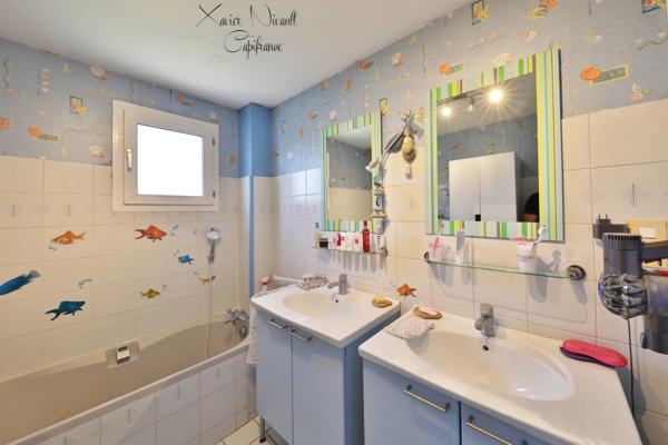 Maison à vendre 8 pièces proche de PONT DE VAUX (01)