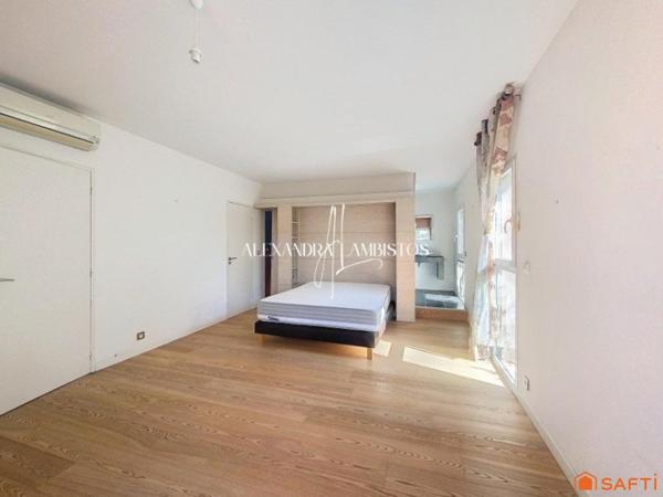 Villa d'architecte - 6 pièces - 209m²