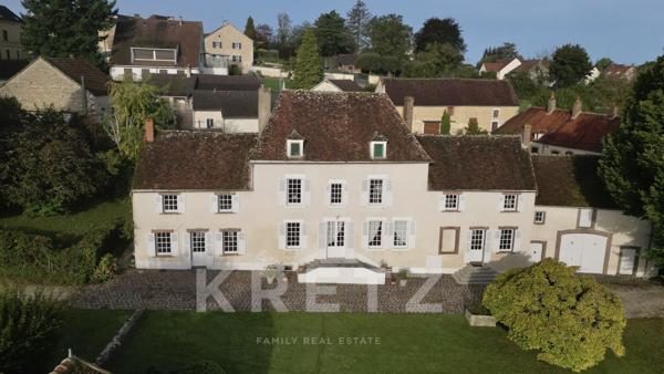 Élégante Maison du 18ème Siècle – Proche Auxerre
