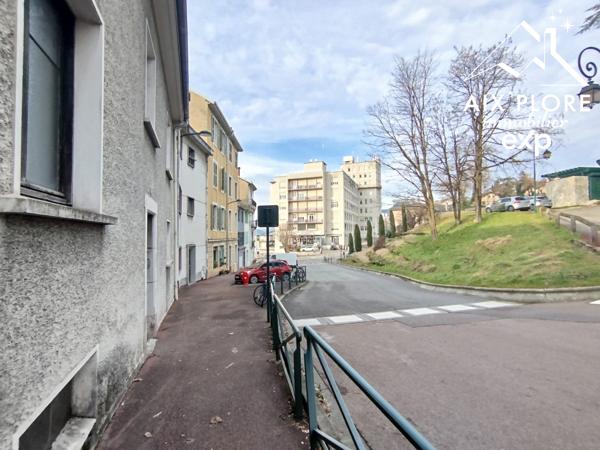 T2 bis 61 m² – Centre à pied – Emplacement recherché Aix-les-Bains
